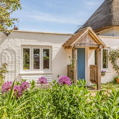Pass The Keys Charming Apartment Attached To Thatched Cottage 奇切斯特 外观 照片