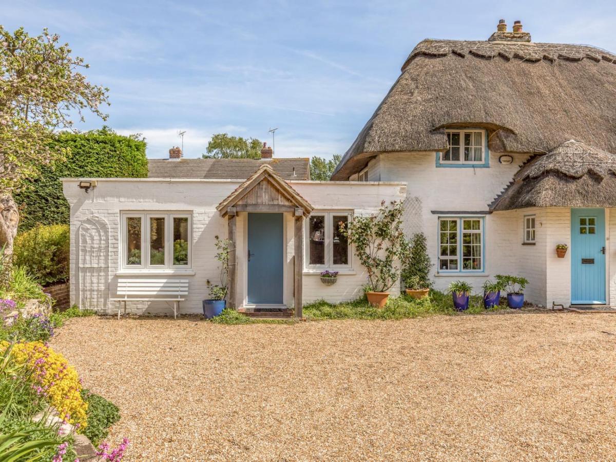 Pass The Keys Charming Apartment Attached To Thatched Cottage 奇切斯特 外观 照片